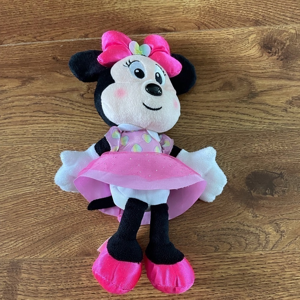 Disney Junior Minnie Mouse: Pink Minnie stuffed figure plush